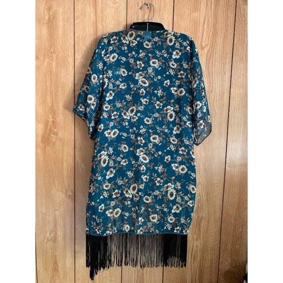 LuLaRoe blue floral kimono robe size small with fringe 3/4 sleeve semi sheer - Picture 5 of 15
